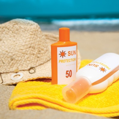 Vì sao bạn phải bôi kem chống nắng mỗi ngày?