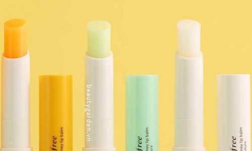 Son dưỡng môi là gì, tác dụng và cách sử dụng như thế nào?